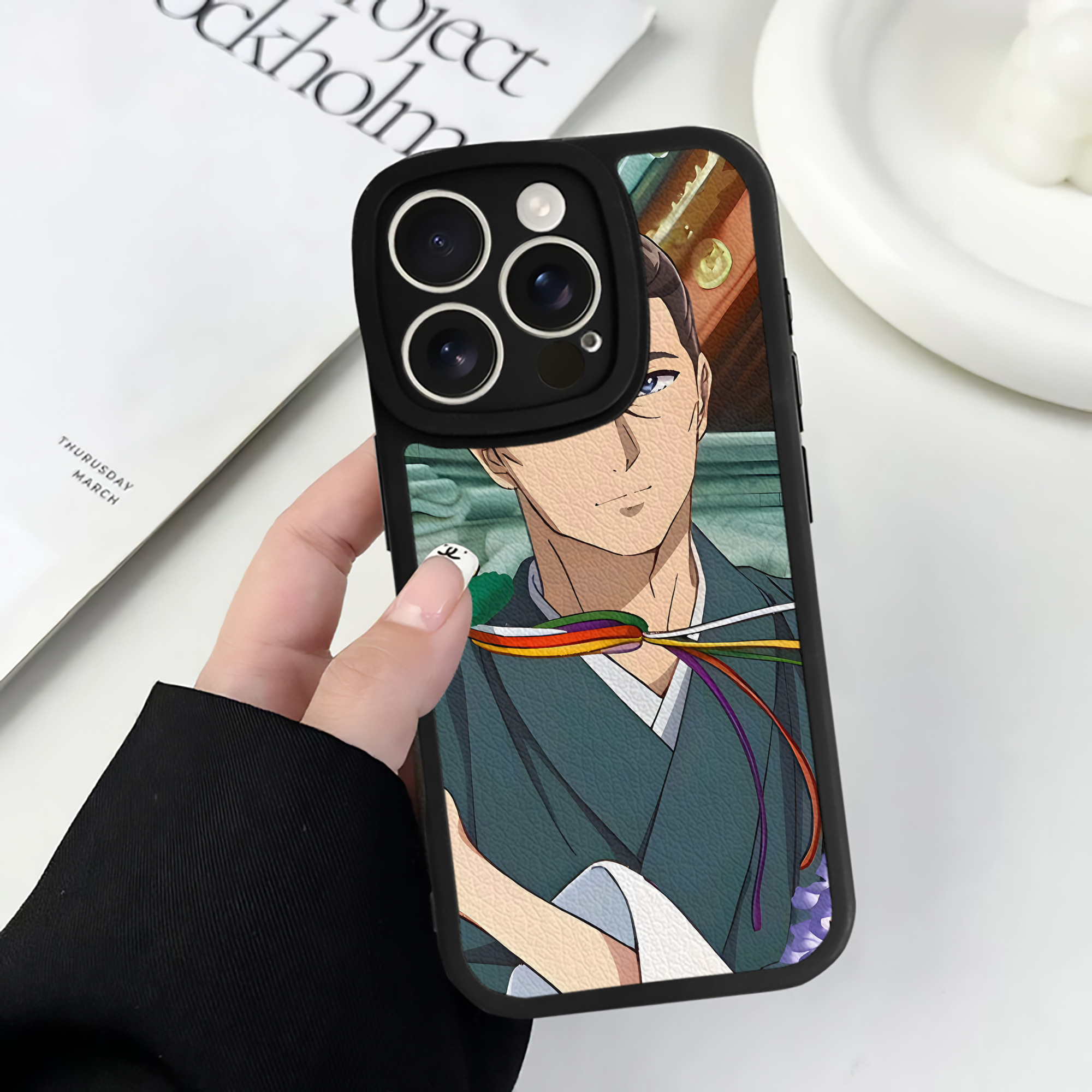 薬屋のひとりごと The Apothecary Diaries 【iPhone 16シリーズ対応】シリコンスマホケース（レザー調） 材質：シリコン